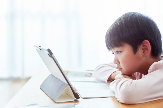 El consejo que todo niño debería conocer antes de usar el móvil o la tablet