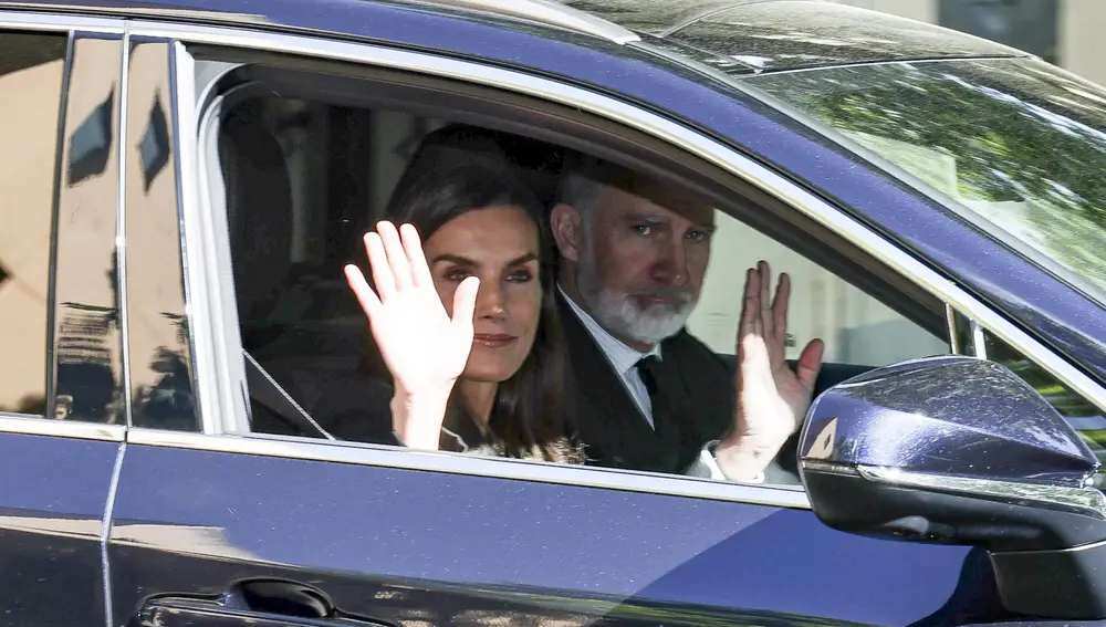 Los Reyes Felipe y Letizia en el último adiós del monseñor Serafín