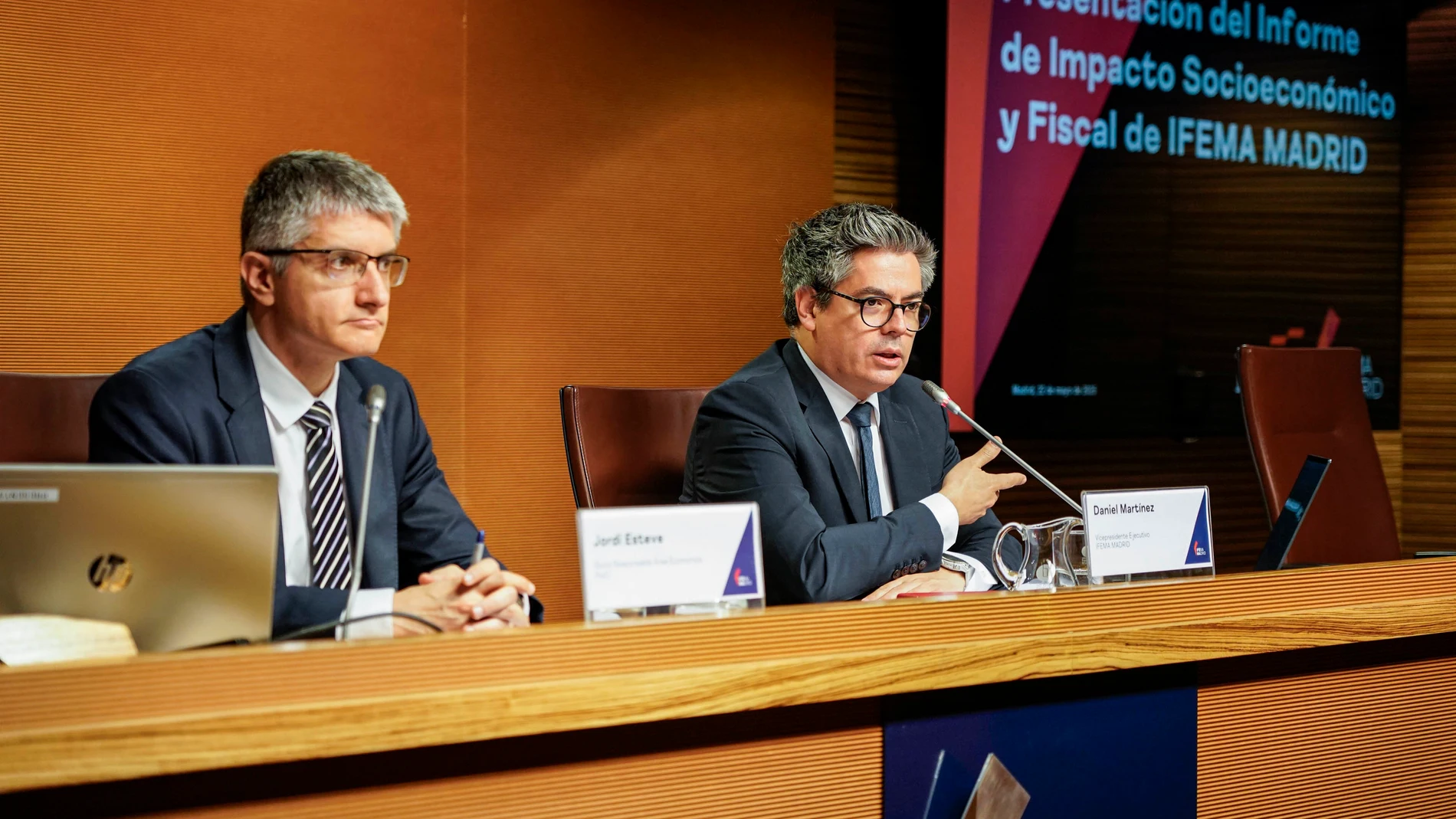 Daniel Martínez, vicepresidente ejecutivo de Ifema Madrid y Jordi Esteve, socio responsable del Área Económica de PwC
