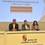 Irene Cortés particpa en la jornada sobre Protección Civil en Segovia junto al presidente de la Diputación, Miguel Ángel de Vicente