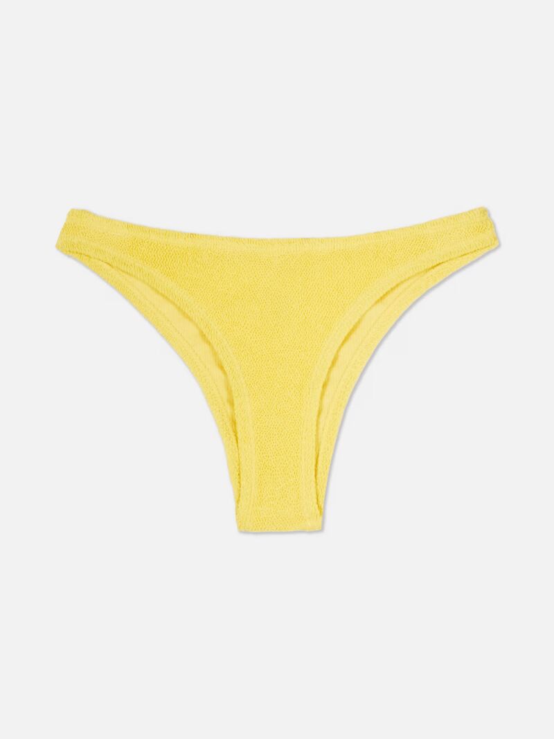 Braguita de bikini de pernera alta fruncida a rayas.