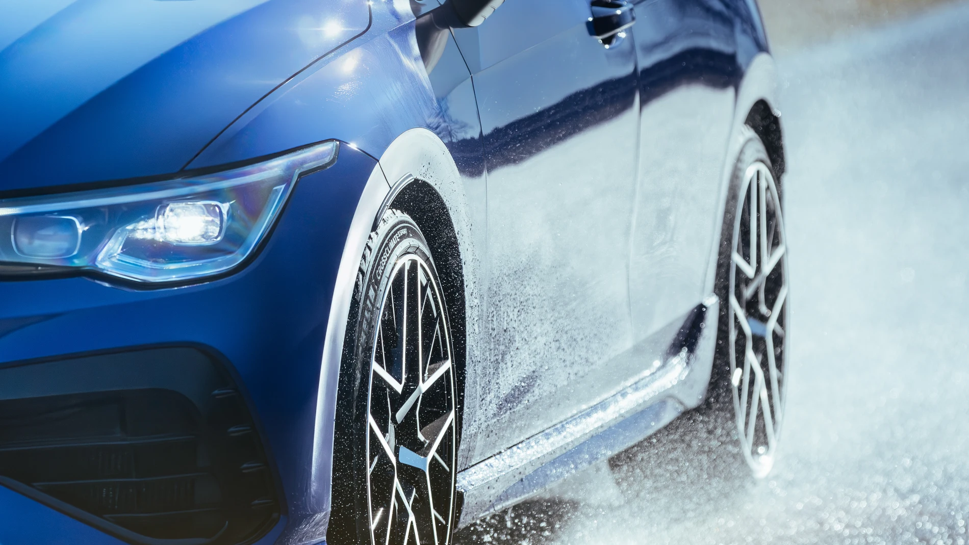 Cross Climate 3, la nueva generación de Michelin para coches de alto nivel