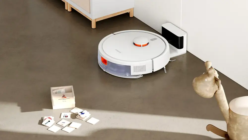 Este robot aspirador incluye la base de carga