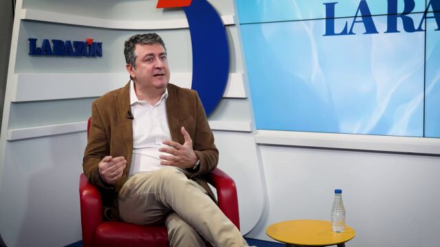 Raúl de Simón: "Solo el 5% de los fumadores que logra dejar el tabaco sin apoyo profesional sigue sin recaer al año" 
