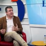 Raúl de Simón: "Solo el 5% de los fumadores que logra dejar el tabaco sin apoyo profesional sigue sin recaer al año" 
