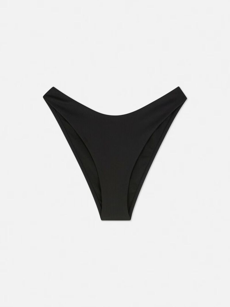 Braguitas de bikini de pernera alta.