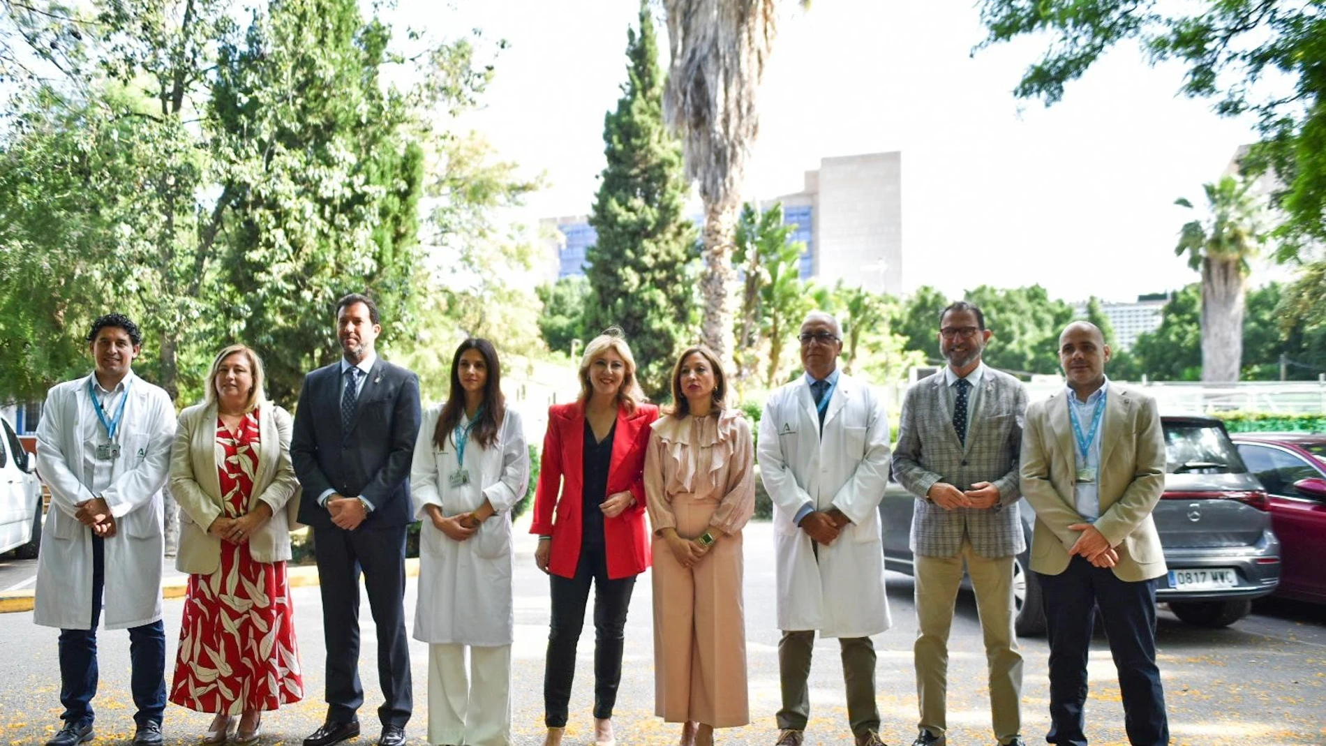 Autoridades en los terrenos donde se levantará el tercer hospital de Málaga
