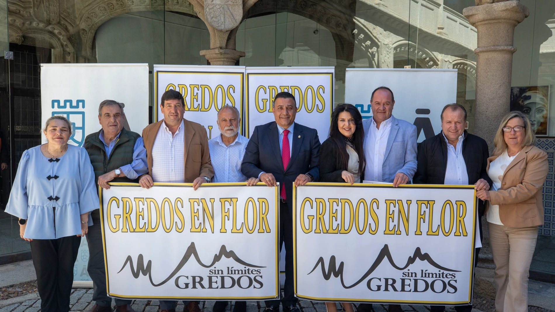 El presidente de la Diputación de Ávila, Carlos García, presenta el I Festival Gredos en Flor