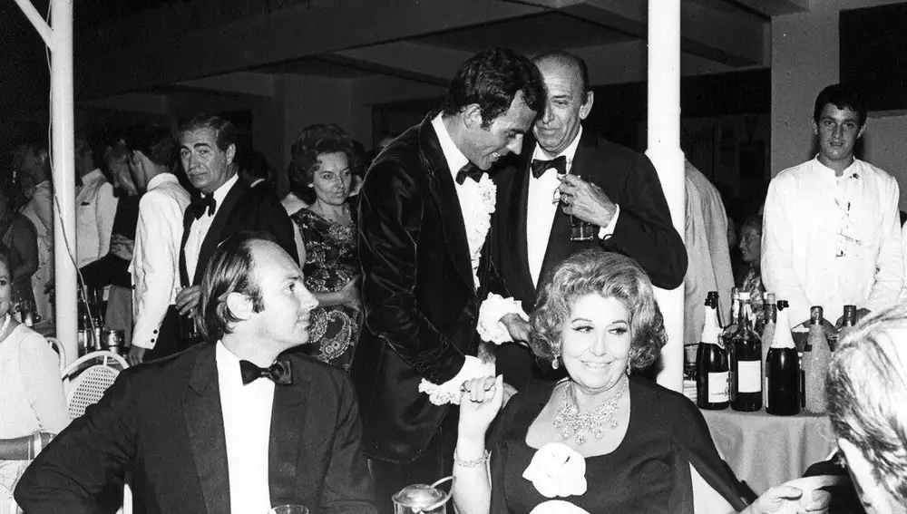 Julio Iglesias protagonista de la gala inaugural de Puerto Banús