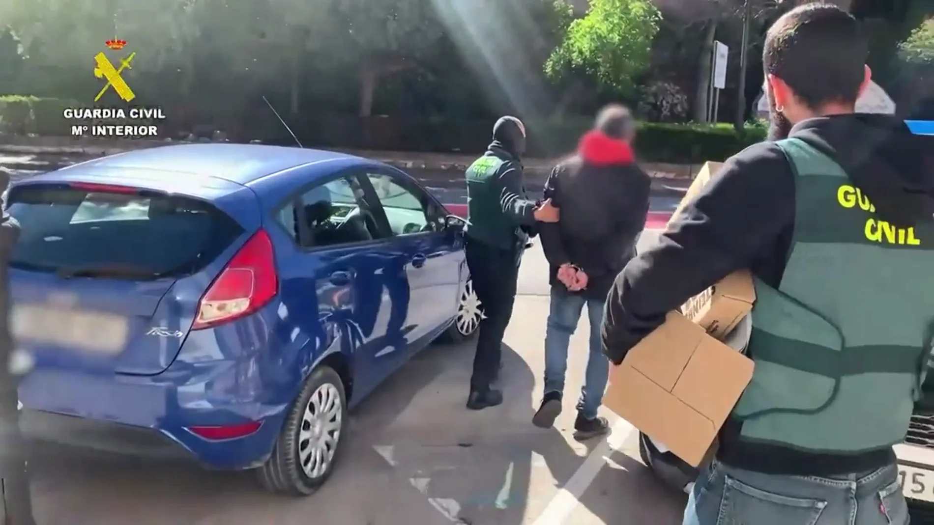 Detenido tras intentar robar en un local de apuestas de Náquera armado con un cuchillo
