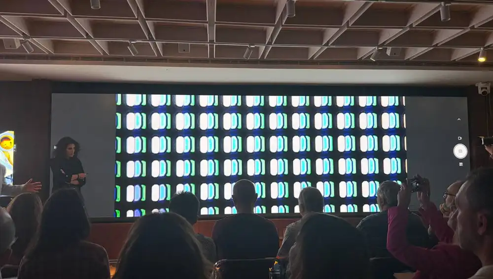 El nuevo subpíxel blanco es la gran novedad visual