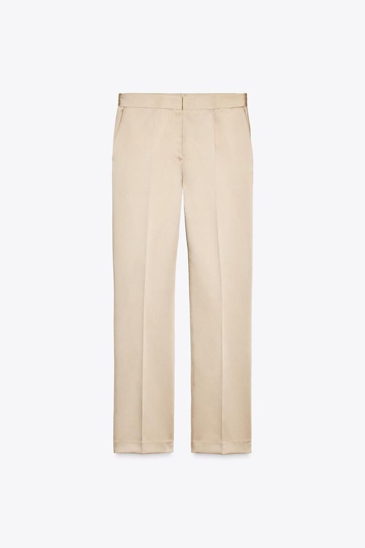 Pantalón satinado.