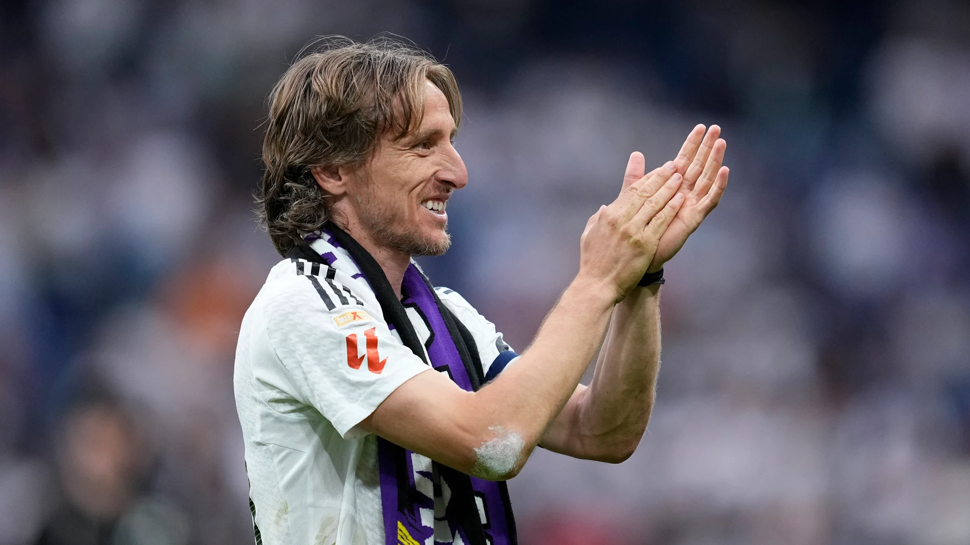 Luka Modric of Real Madrid greets the supporters during the Spanish League, LaLiga EA Sports, football match played between Real Madrid and Real Sociedad on May 24, 2025, in Madrid, Spain. AFP7 24/05/2025 ONLY FOR USE IN SPAIN