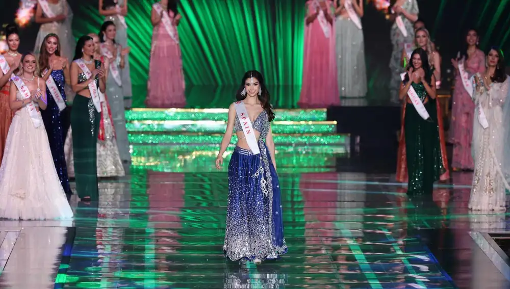 Paula Pérez durante la gala final de Miss Mundo 2023