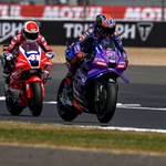 Carrera al Sprint de MotoGP, en directo hoy: Gran Premio de Gran Bretaña 2025, en vivo online