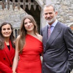 Los reyes asisten a la graduación de la infanta Sofía en el UWC Atlantic College