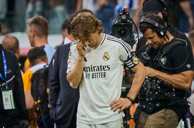 Real Madrid - Real Sociedad. Despedida de Luka Modric y Carlo Ancelotti. La Liga. Ultima alineación del entre