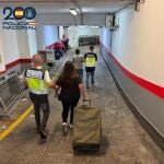 Detenida una pareja por extraer unos 6.400 euros de la cuenta bancaria de una octogenaria en Palma
