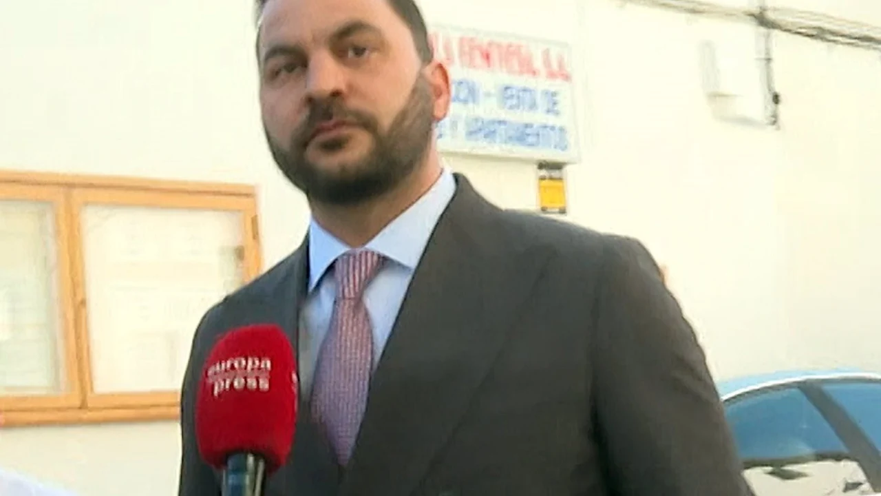 Antonio Tejado reaparece en la confirmación del hijo que tiene en común con Rosario Mohedano