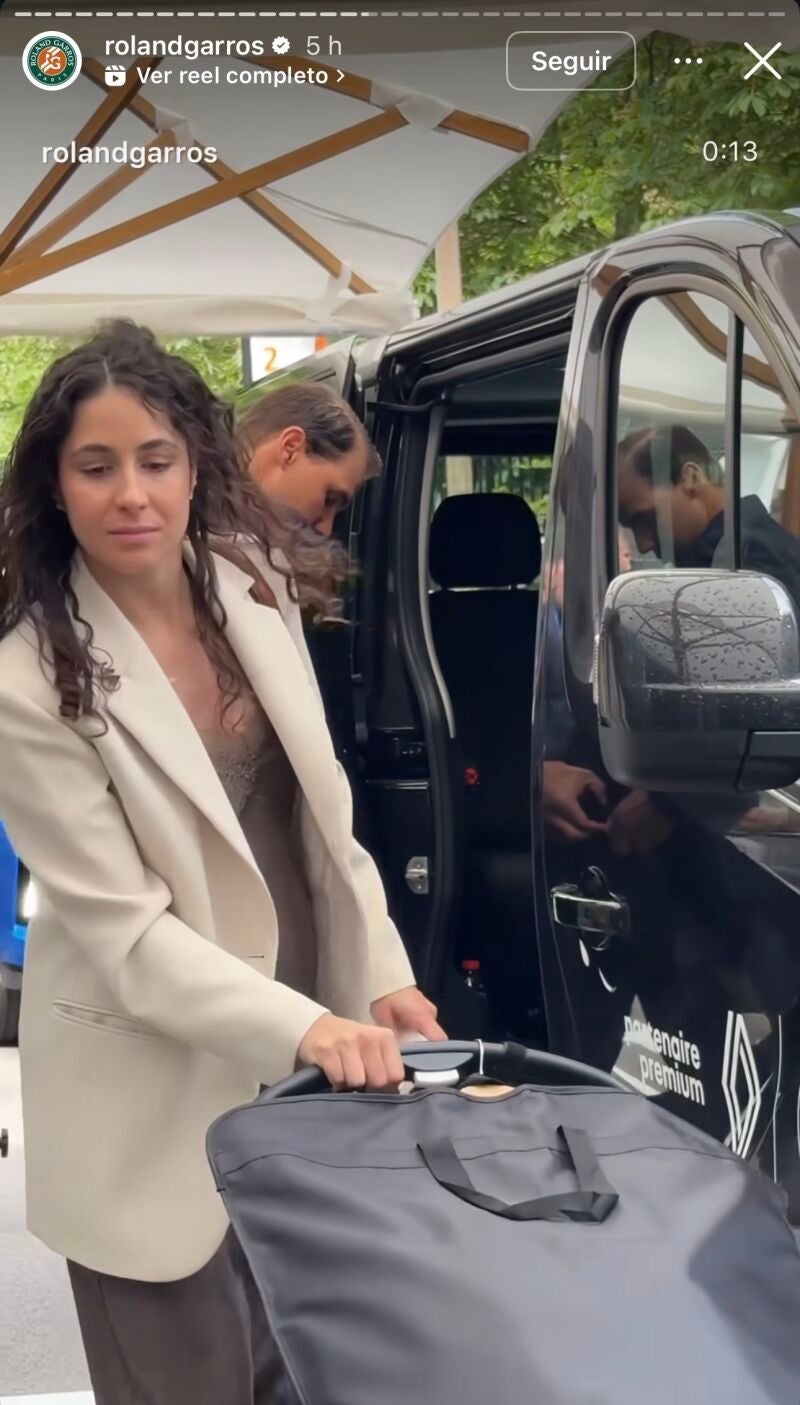 Xisca Perelló llegando a Roland Garros con Rafa Nadal.