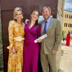 Los Reyes de Holanda en la graduación de Bachillerato de su hija Ariane. 
