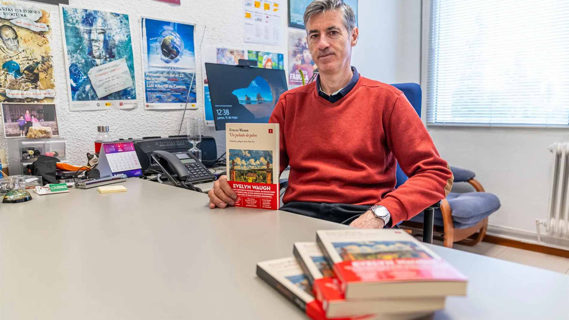 CANTABRIA.-El cántabro Carlos Villar Flor firma la nueva traducción del libro 'Un puñado de polvo', de Evelyn Waugh