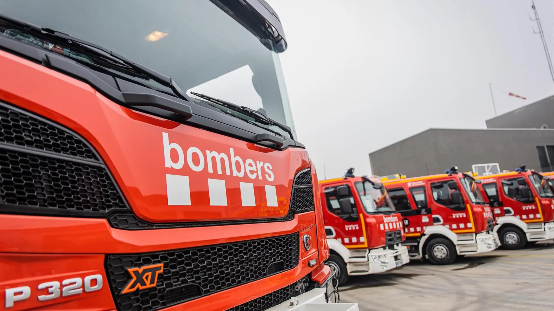 Sucesos.- AMP.- Un bombero muerto durante un incendio en un hotel de Santa Susanna (Barcelona)