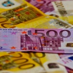 Si el dinero lo recibió por error, debe devolvértelo