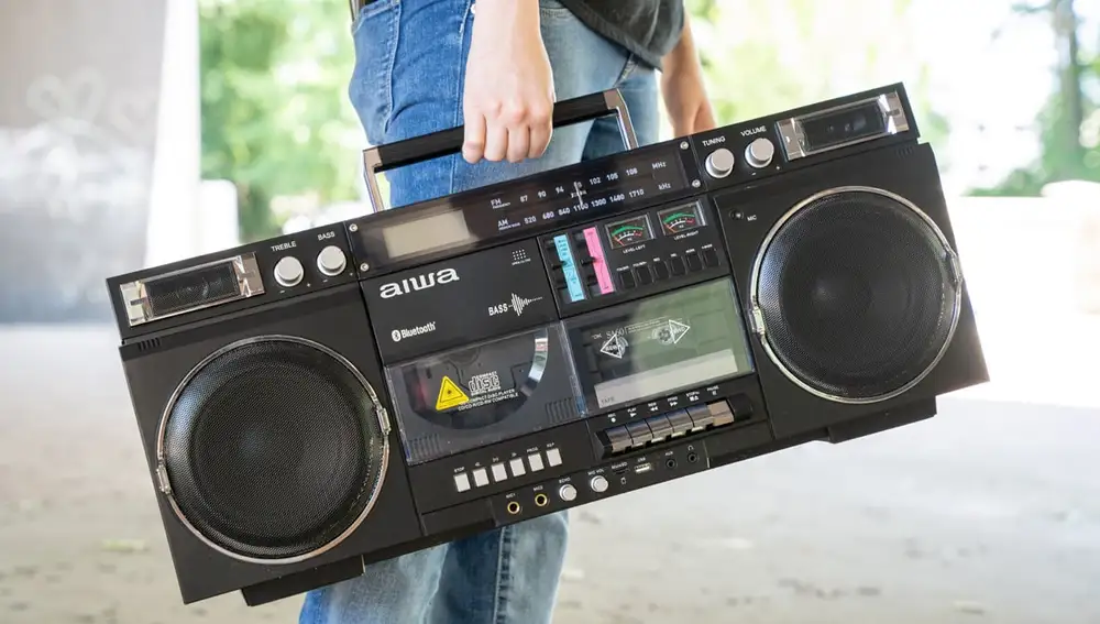 Aiwa Retro Boombox, un clásico moderno presentado en el CES 2025