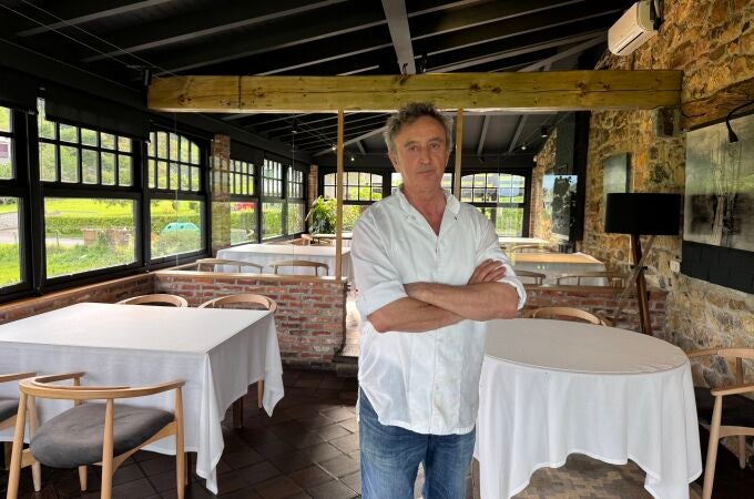 José Manuel Viejo está al frente de La Huertona, en Ribadesella (Asturias)