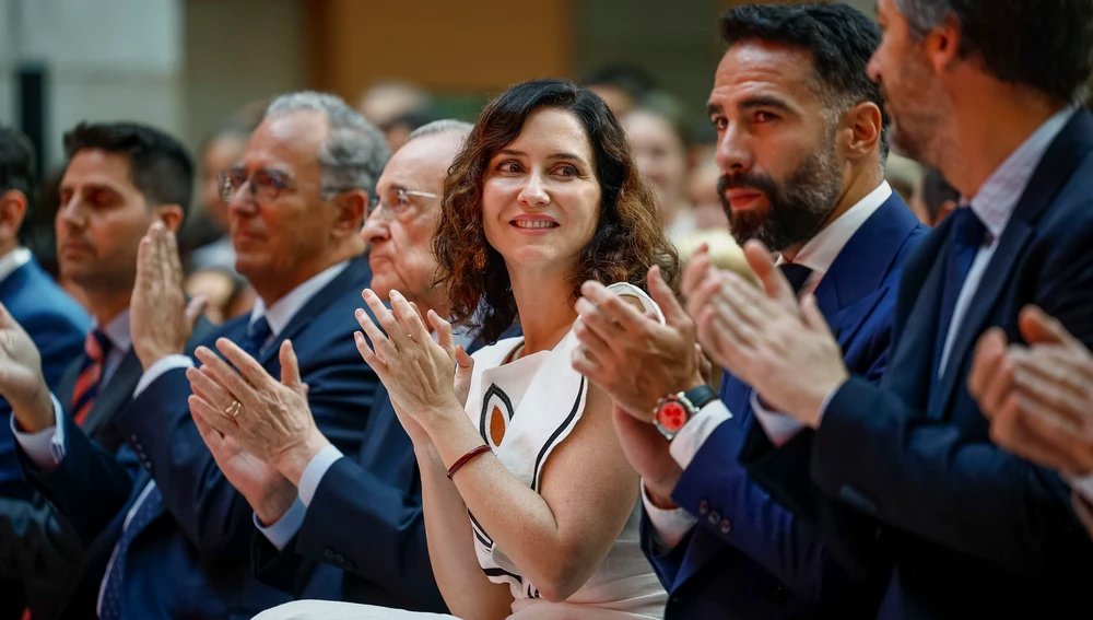 Ayuso asegura que Carvajal tiene más Champions que el Barcelona y un tertuliano de El Chiringuito no puede callarse