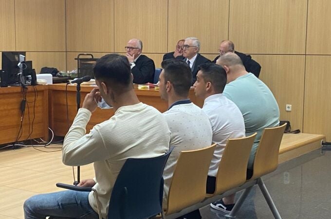 AV.- Los investigadores creen que la menor agredida en la Vall d'Albaida pudo ser violada al menos por 15 hombres