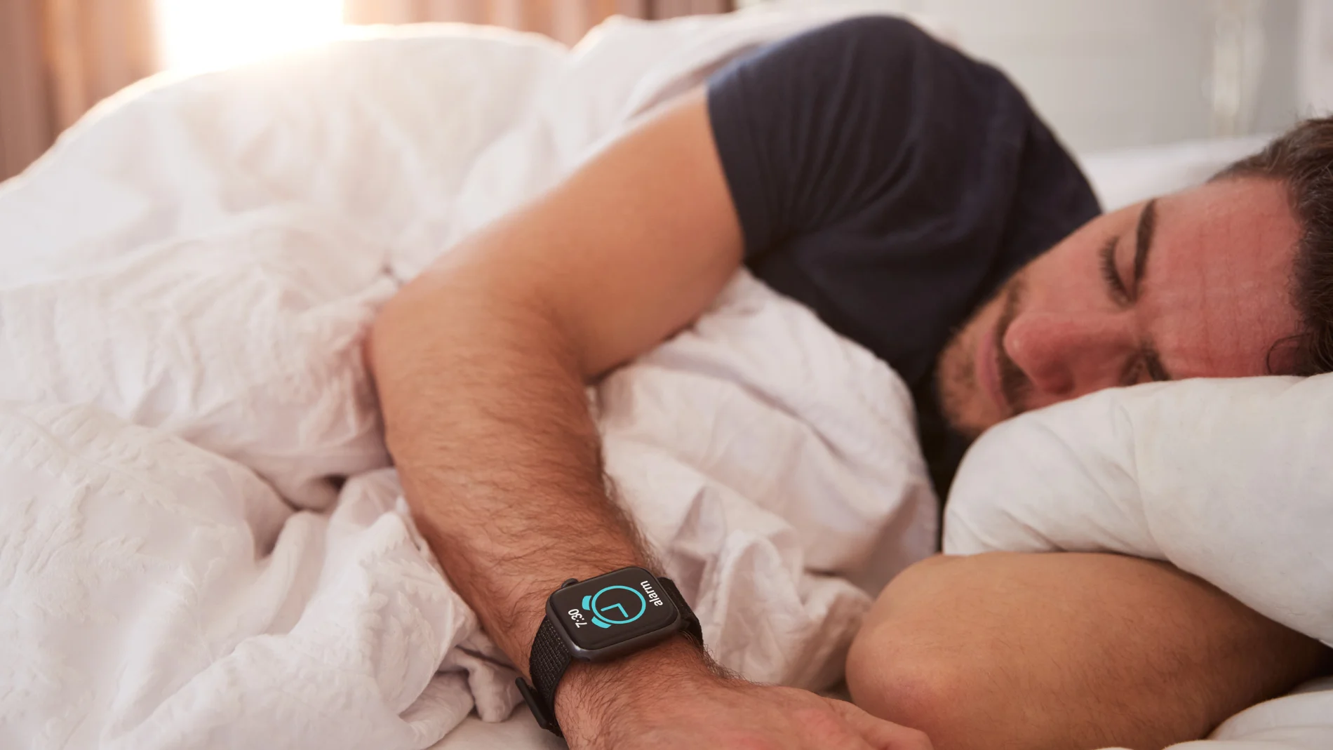 Estos son los cuatro momento del día en los que te debes quitar el reloj inteligente según los expertos
