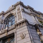 Economía.- El Banco de España cree que el impuesto a la banca puede reducir la capacidad de resistencia del sector