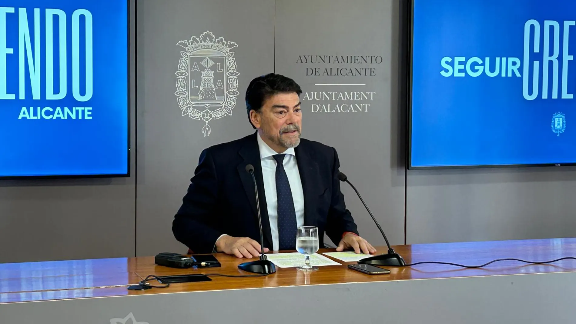 El alcalde de Alicante, Luis Barcala, ha hecho balance de sus dos años al frente del Gobierno Local