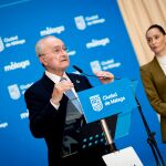 El alcalde de Málaga, Francisco de la Torre, hoy durante la presentación del balance