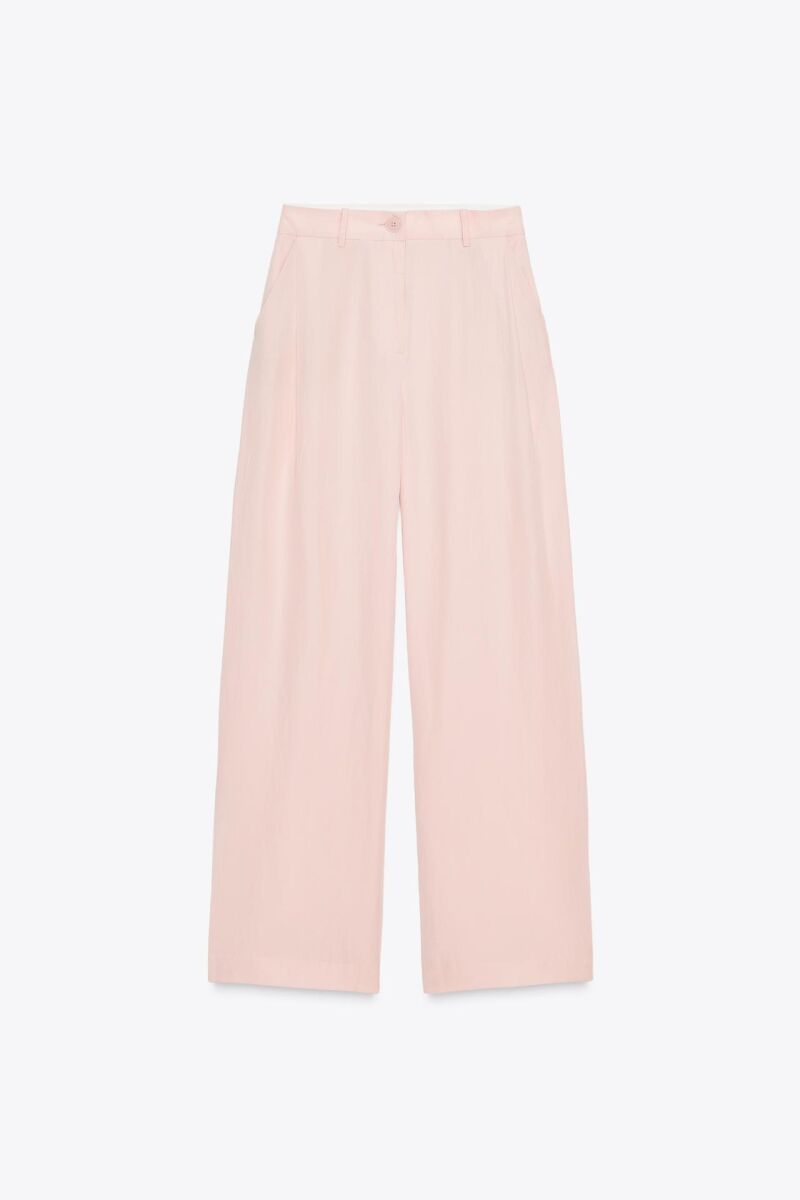 Pantalón ancho pinzas.
