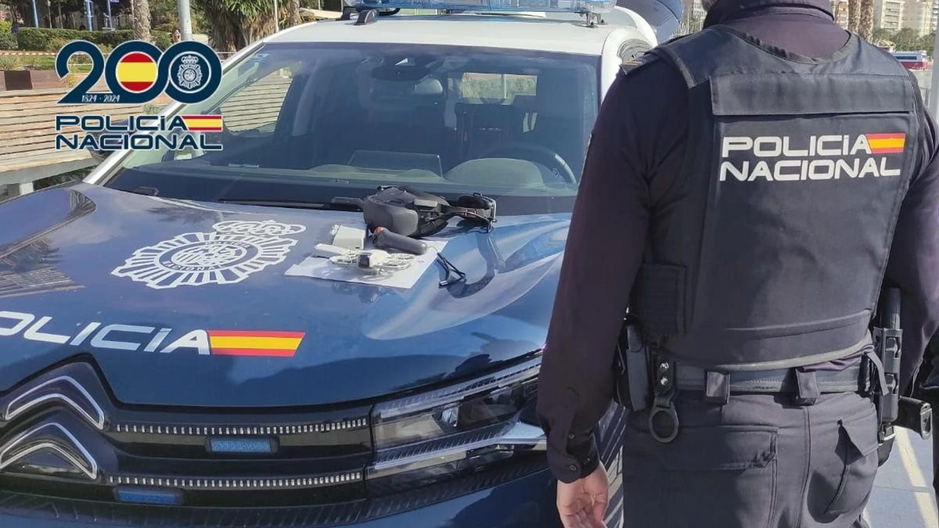 La Policía Nacional interviene en el Puerto de Alicante un dron operado sin autorización REMITIDA / HANDOUT por POLICÍA NACIONAL Fotografía remitida a medios de comunicación exclusivamente para ilustrar la noticia a la que hace referencia la imagen, y citando la procedencia de la imagen en la firma 27/05/2025