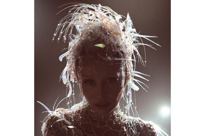 Music Review - Miley Cyrus - 3x2 AP