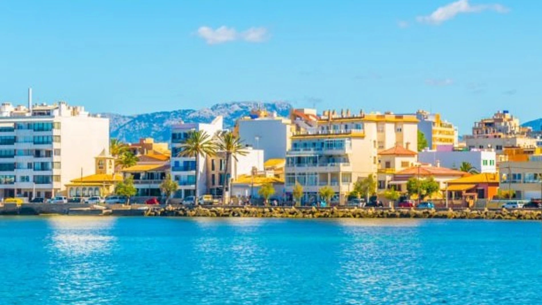 El top 5 de sitios en Mallorca que indigna a los turistas: una local los engaña en un vídeo con una anti guía de viaje