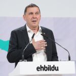 Otegi (EH Bildu) afirma que el euskera conseguirá tener "el sitio que merece" en la UE