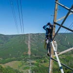 Red Eléctrica y la Junta de Castilla y León renuevan hasta 2029 su colaboración para prevenir y luchar contra los incendios forestales