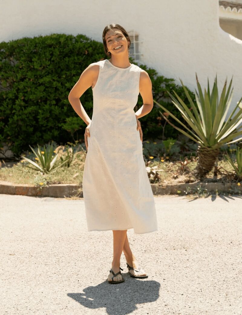 Vestido isola bordado.