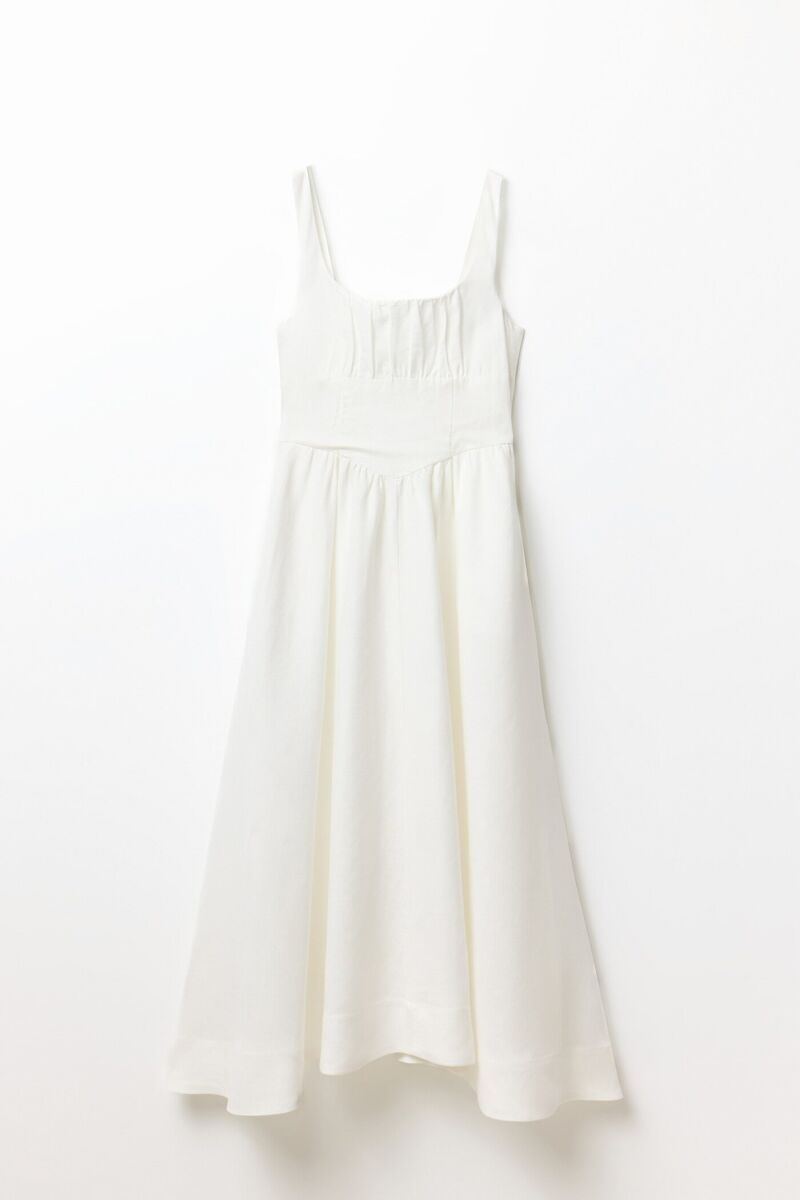 Vestido midi tirantes.