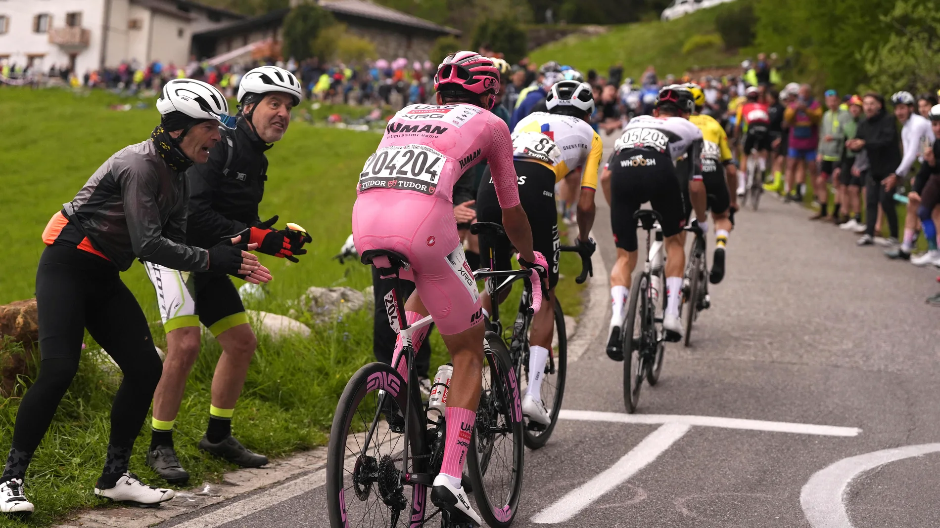 Del Toro Romero Isaac of Uae Team Emirates Xrg white jersey during stage 17 of the Giro d'Italia from San Michele all'Adige (Edmund Mach Foundation) to Bormio, Italy, Wednesday, May 28, 2025. (Fabio Ferrari/LaPresse via AP)