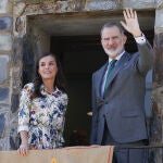 El look de la Reina Letizia en Cáceres.