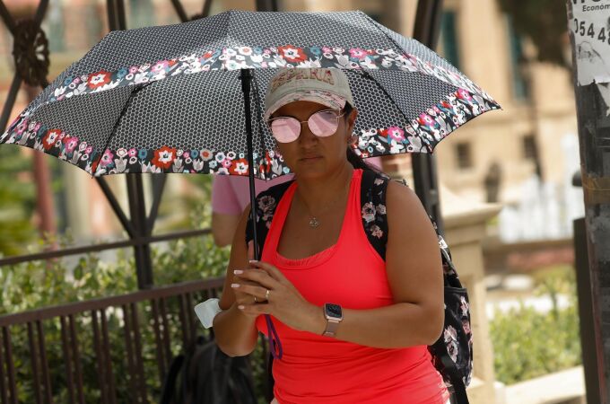 MURCIA.-Las temperaturas seguirán aumentando mañana, con diez provincias en aviso por calor y hasta 40ºC en el sur peninsular