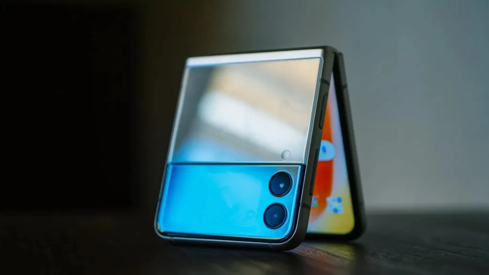 El Samsung Galaxy Z Flip3 recibe el parche de seguridad de Android de mayo en España