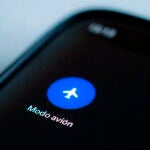 El modo avión tiene más utilidades que evitar interferencias en los vuelos