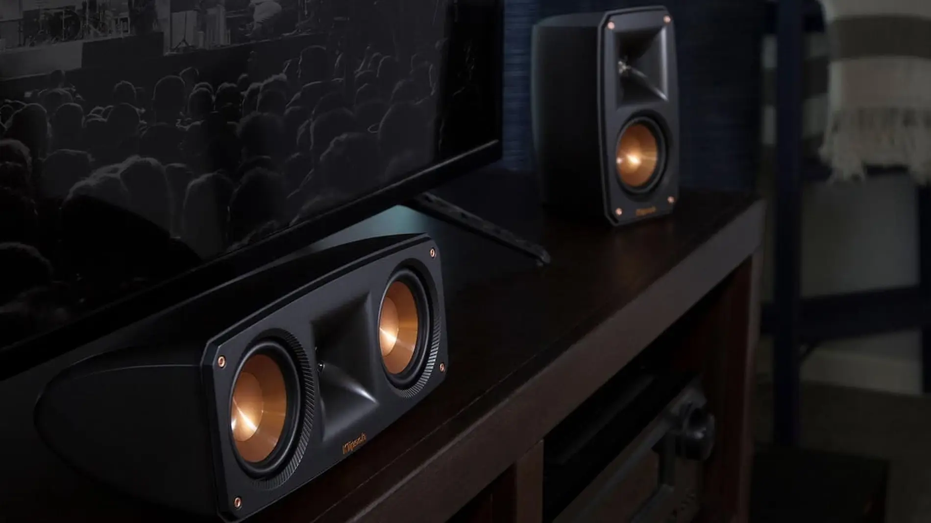 Se puede encontrar un sistema de sonido para casa sin invertir una fortuna